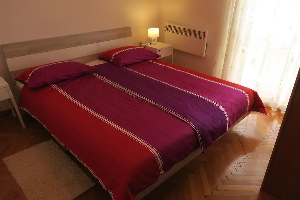 Apartment Veseli Split